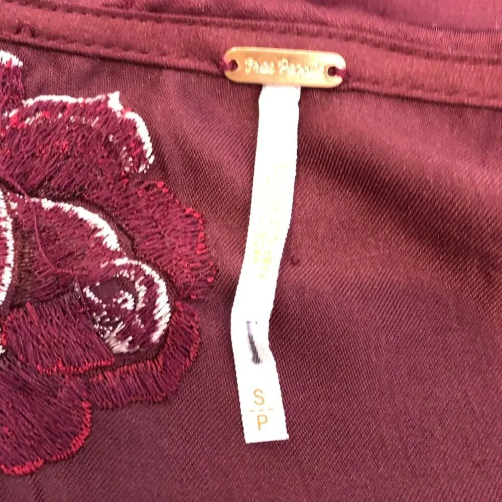Free People maroon red embroidered floral collared hook front top size Small